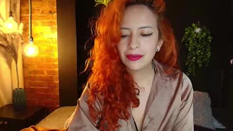 Snapshot of sahra_tayl0r_ chatting on 10/29/25, 03:14 SARA online show from 10/29/25, 03:14