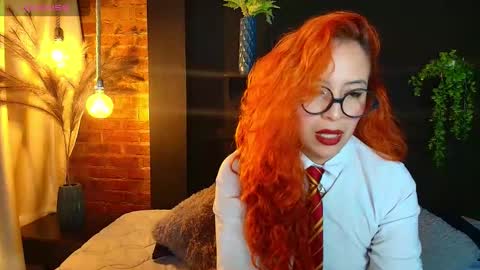 Snapshot of sahra_tayl0r_ chatting on 03/25/26, 02:34 SARA online show from 03/25/26, 02:34