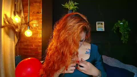 Snapshot of sahra_tayl0r_ chatting on 05/11/26, 03:29 SARA online show from 05/11/26, 03:29
