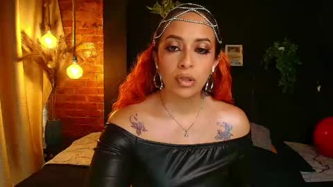 Snapshot of sahra_tayl0r_ chatting on 05/12/26, 04:15 SARA online show from 05/12/26, 04:15
