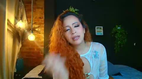 Snapshot of sahra_tayl0r_ chatting on 06/10/26, 02:38 SARA online show from 06/10/26, 02:38