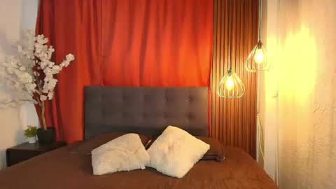 Snapshot of sahra_tayl0r_ chatting on 07/04/26, 01:50 SARA online show from 07/04/26, 01:50