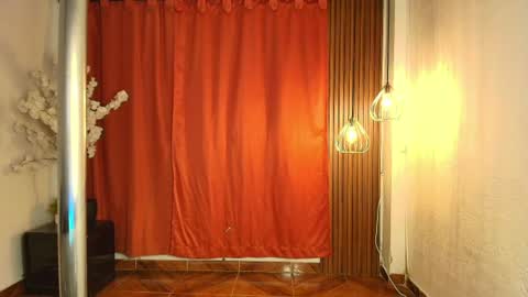 Snapshot of sahra_tayl0r_ chatting on 07/05/26, 02:02 SARA online show from 07/05/26, 02:02