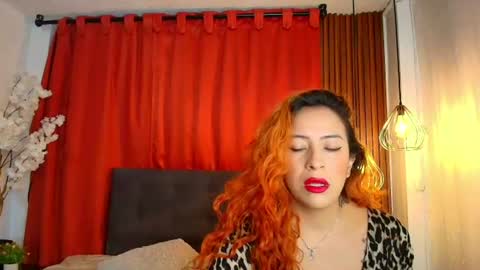 Snapshot of sahra_tayl0r_ chatting on 07/14/26, 01:39 SARA online show from 07/14/26, 01:39