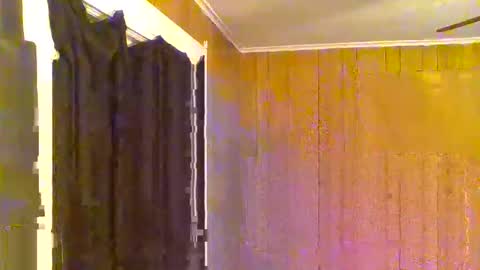 Snapshot of sailaway9694 chatting on 10/06/25, 02:42 PupTwink online show from 10/06/25, 02:42