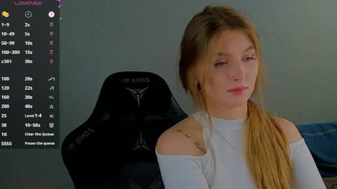 Sofia online show from 05/15/26, 10:50