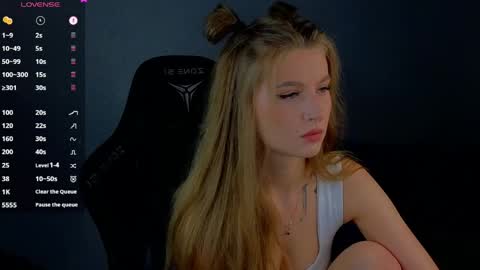 Sofia online show from 05/21/26, 10:17