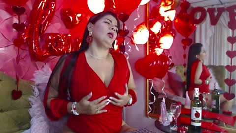 Snapshot of sailontyns chatting on 02/14/25, 10:04 Sailon online show from 02/14/25, 10:04