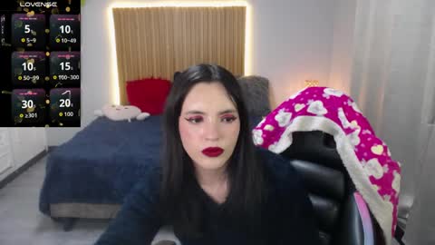 Snapshot of sailor_moon07 chatting on 04/12/26, 04:28 sailor online show from 04/12/26, 04:28