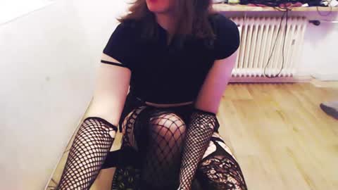 Snapshot of sailorbloom chatting on 02/07/26, 09:24 Angel Dust online show from 02/07/26, 09:24