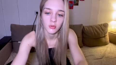 Sofia online show from 02/11/25, 03:08