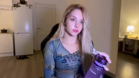 Sofia online show from 11/03/25, 11:04