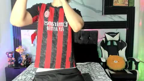 Juan online show from 12/19/25, 06:53