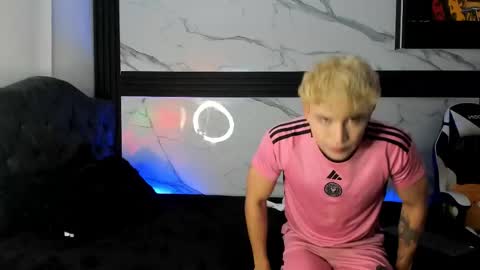 Snapshot of saimonvela chatting on 01/07/26, 05:32 Juan online show from 01/07/26, 05:32