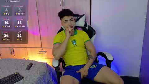 Snapshot of saimonvela chatting on 06/21/26, 02:14 Juan online show from 06/21/26, 02:14