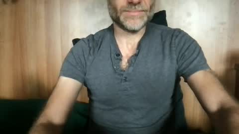 Snapshot of saint009 chatting on 06/12/26, 11:09 saint009 online show from 06/12/26, 11:09