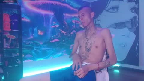 Snapshot of saint_boyy chatting on 02/13/25, 03:29 saint boy online show from 02/13/25, 03:29