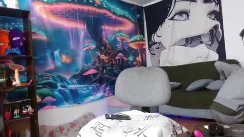 Snapshot of saint_boyy chatting on 03/12/25, 05:28 saint boy online show from 03/12/25, 05:28