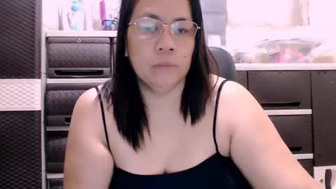 Snapshot of saint_flowerxxx chatting on 10/26/25, 10:36 saint_flowerxxx online show from 10/26/25, 10:36