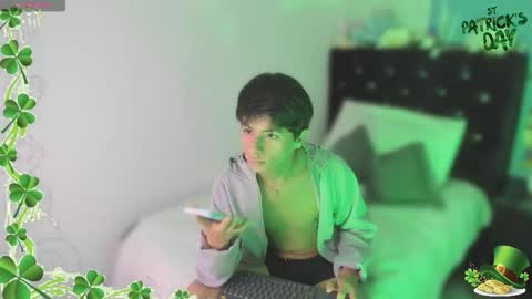 Snapshot of saintdangelo chatting on 03/17/26, 12:41 Santi online show from 03/17/26, 12:41