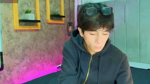 Snapshot of saintdangelo chatting on 04/01/26, 02:03 Santi online show from 04/01/26, 02:03