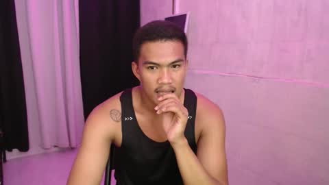 Snapshot of saj_taylor chatting on 10/29/25, 05:47 Taylor online show from 10/29/25, 05:47