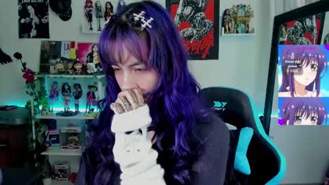 Snapshot of sakaexxx chatting on 11/29/25, 12:41 online show from 11/29/25, 12:41