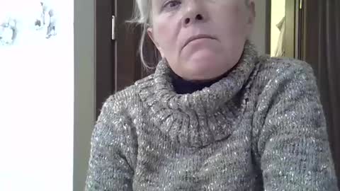 Snapshot of sakura_blonde chatting on 12/16/24, 06:43 sakura_blonde online show from 12/16/24, 06:43