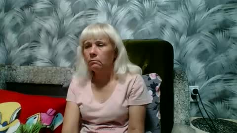 Snapshot of sakura_blonde chatting on 10/08/25, 07:28 sakura_blonde online show from 10/08/25, 07:28