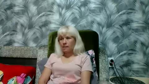 Snapshot of sakura_blonde chatting on 10/09/25, 09:29 sakura_blonde online show from 10/09/25, 09:29