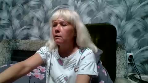 Snapshot of sakura_blonde chatting on 10/24/25, 06:37 sakura_blonde online show from 10/24/25, 06:37