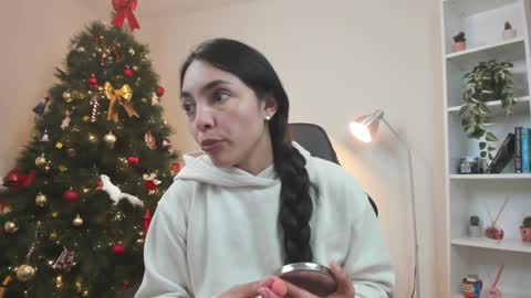 Snapshot of sakura_harper chatting on 12/30/24, 08:54 Sakura Harper online show from 12/30/24, 08:54
