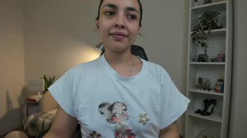 Snapshot of sakura_harper chatting on 04/20/26, 04:37 Sakura Harper online show from 04/20/26, 04:37