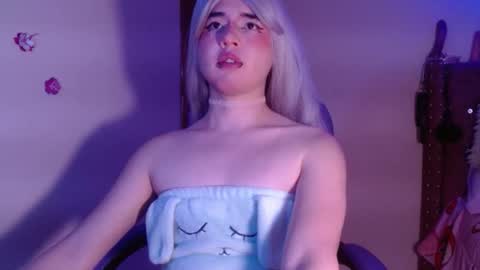 saku online show from 09/17/25, 03:24