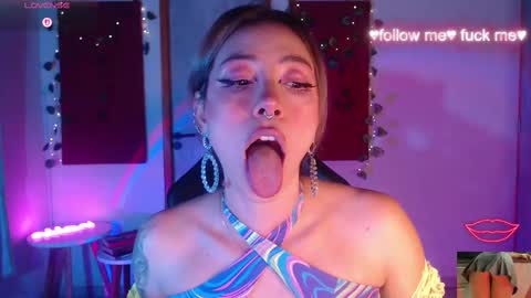 Sakura online show from 10/19/25, 03:07