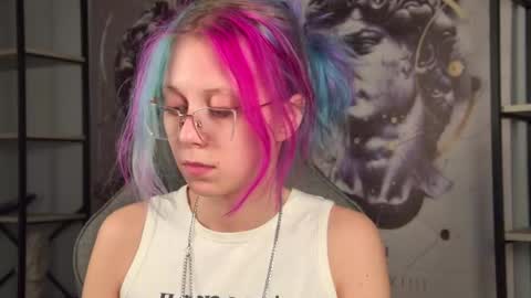 sakurabliss online show from 11/18/25, 04:00