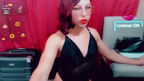 Snapshot of sakurahotgirl chatting on 01/12/26, 06:35 SakuraCumExtreme online show from 01/12/26, 06:35