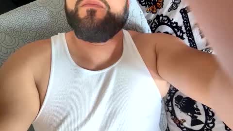 sal cumplaciente online show from 10/31/25, 05:47