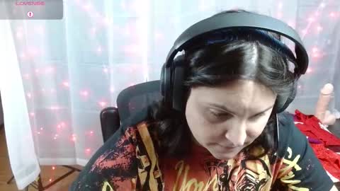 salacious_bunny online show from 11/21/25, 02:05