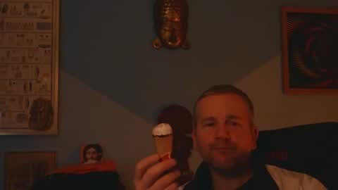 Snapshot of salaso138 chatting on 10/31/25, 10:44 salaso138 online show from 10/31/25, 10:44