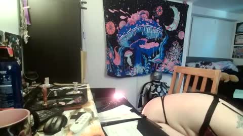 salemsslut online show from 02/11/25, 03:40