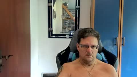 Snapshot of salichris chatting on 07/15/26, 07:46 salichris online show from 07/15/26, 07:46
