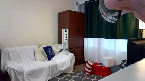 Snapshot of salis1981 chatting on 02/04/25, 07:00 salis1981 online show from 02/04/25, 07:00