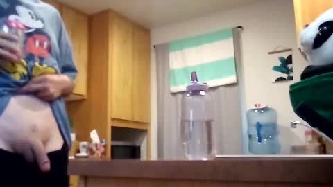 Snapshot of salis1981 chatting on 09/17/25, 06:31 salis1981 online show from 09/17/25, 06:31