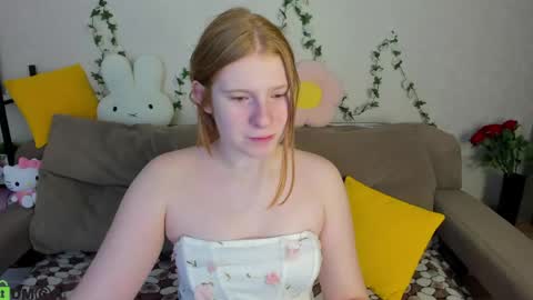 Snapshot of sally_ange1 chatting on 05/15/26, 12:50 Sally online show from 05/15/26, 12:50