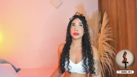 Snapshot of sally_rosses chatting on 05/19/26, 12:33 sally rosses online show from 05/19/26, 12:33