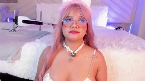 Snapshot of sally_white_ chatting on 01/08/25, 03:08 Sally White online show from 01/08/25, 03:08