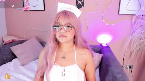 Snapshot of sally_white_ chatting on 03/06/25, 07:21 Sally White online show from 03/06/25, 07:21