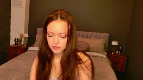 Snapshot of sallypinkman chatting on 04/19/26, 09:08 Sally Pinkman online show from 04/19/26, 09:08