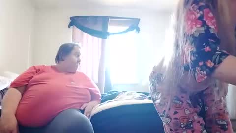 Snapshot of sallyspank chatting on 07/15/26, 05:07 sallyspank online show from 07/15/26, 05:07